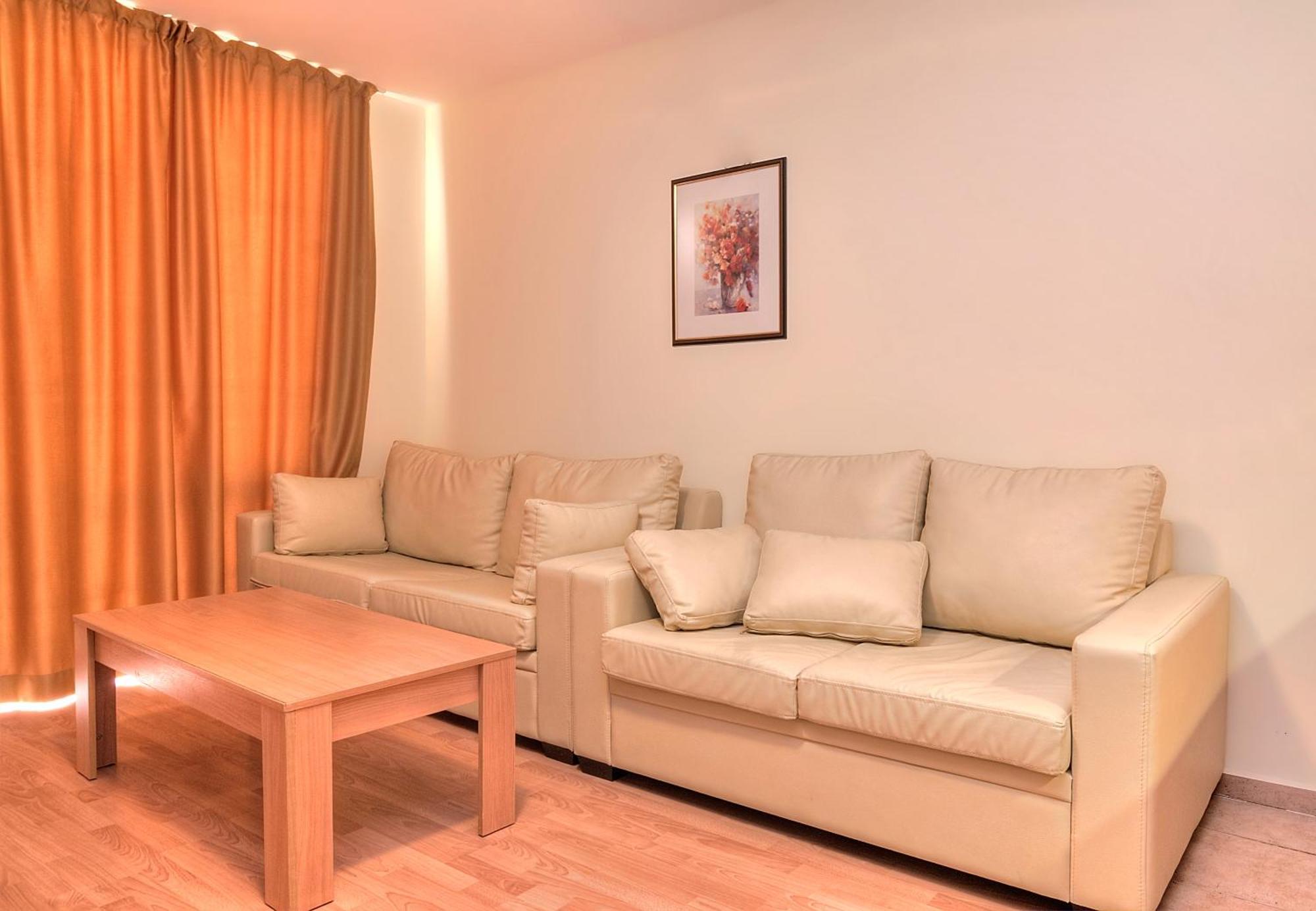Crown And Imperial Apartments Sveti Vlas Esterno foto